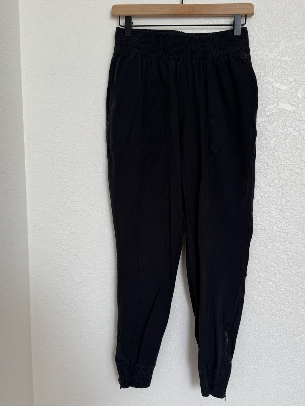 Calia by Carrie Underwood Journey Lightweight Athletic Joggers